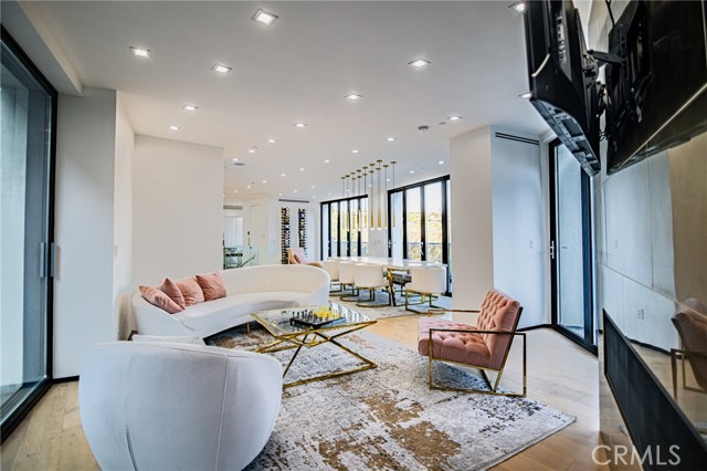 Detail Gallery Image 23 of 42 For 8144 Gould Ave, Los Angeles,  CA 90046 - 4 Beds | 5 Baths