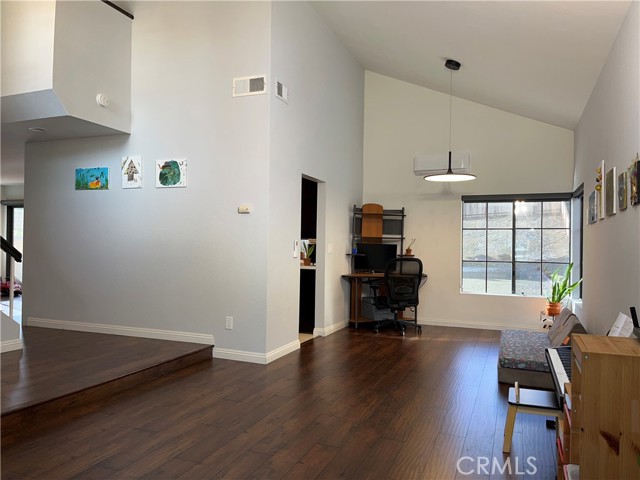 9288 Pipilo Street, San Diego CA: https://media.crmls.org/medias/6599ef26-40aa-4adf-92f4-419db7ab73a8.jpg
