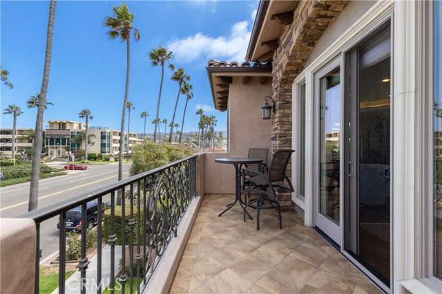 1407 Catalina Ave, Redondo Beach, California 90277, 3 Bedrooms Bedrooms, ,2 BathroomsBathrooms,Residential,Sold,Catalina Ave,PV22169069