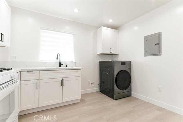 Detail Gallery Image 8 of 11 For 11321 Collett Ave, Granada Hills,  CA 91344 - 0 Beds | 1 Baths