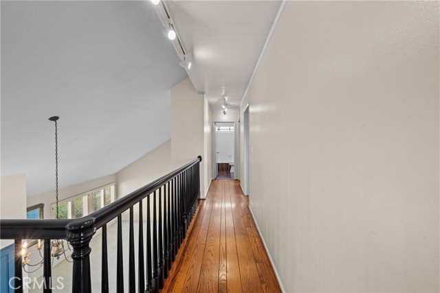 9882 Kings Canyon Drive, Huntington Beach CA: https://media.crmls.org/medias/659d925a-95a6-4adb-8ca3-a768591d4cd3.jpg