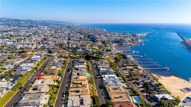 Detail Gallery Image 28 of 30 For 1921 Sabrina, Corona Del Mar,  CA 92625 - 5 Beds | 4/1 Baths