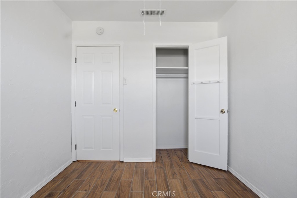 https://media.crmls.org/medias/65a01d65-56d3-47b4-aada-873b99d20c8c.jpg?preset=X-Large