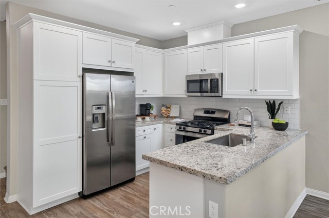 Detail Gallery Image 31 of 32 For 22922 Harvest Mill, Saugus,  CA 91350 - 2 Beds | 3 Baths