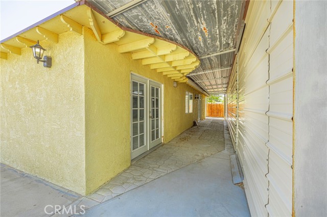 3149 E S Avenue, Palmdale CA: https://media.crmls.org/medias/65a15e7a-b85e-4e18-a71e-c65d2248e845.jpg