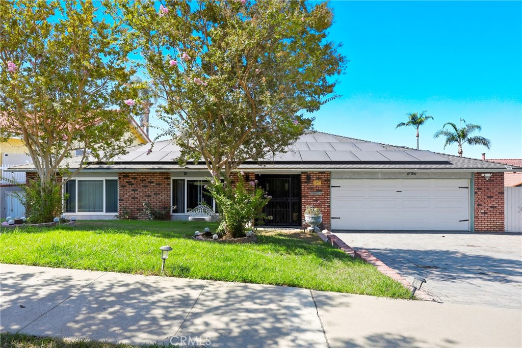 1474 Greenbriar Avenue