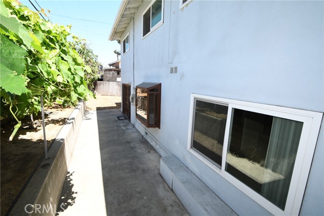 20318 Regina Avenue, Torrance CA: https://media.crmls.org/medias/65a1a7b8-288d-49b7-83f3-2c5c47afca4c.jpg