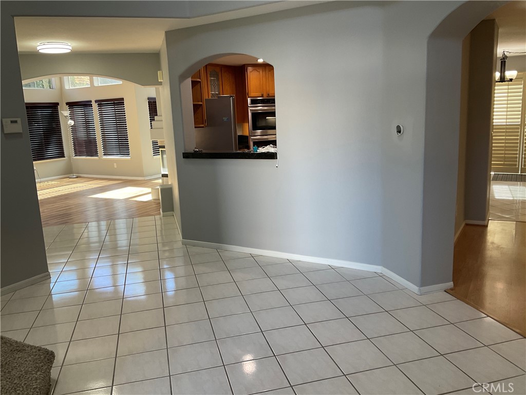 MLS #OC25275886 image #5