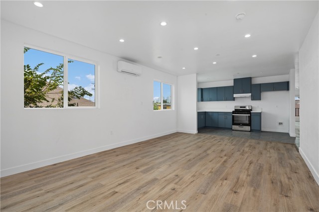 Detail Gallery Image 14 of 37 For 759 E 25th, Los Angeles,  CA 90011 - – Beds | – Baths