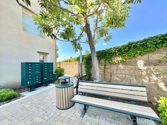 11821 E Solana Place, Cerritos CA: https://media.crmls.org/medias/65a31107-e08b-4039-89a3-aa654428d9c1.jpg