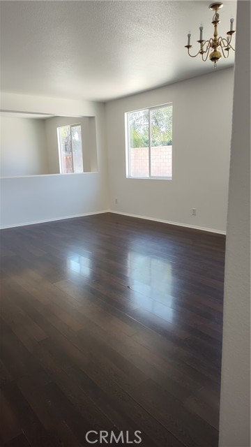 Detail Gallery Image 6 of 30 For 31060 Desert View Ct, Menifee,  CA 92584 - 5 Beds | 3/1 Baths