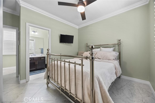 28537 Vista Del Rio Drive, Valencia CA: https://media.crmls.org/medias/65a3589d-4ccc-4194-bb4a-10f9a0d848e5.jpg