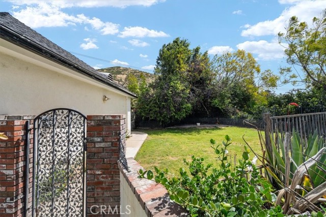 Detail Gallery Image 7 of 33 For 5064 Mariposa Dr, San Bernardino,  CA 92404 - 4 Beds | 2 Baths