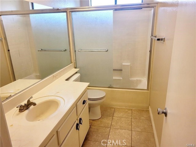 211 E Montrose Street, Rialto, California 92376, 4 Bedrooms Bedrooms, ,3 BathroomsBathrooms,Residential Lease,For Rent,211 E Montrose Street,CRCV25144398