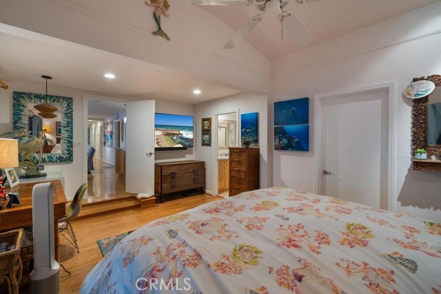 960 Neptune Avenue, Encinitas CA: https://media.crmls.org/medias/65a4c433-8e26-4eec-971b-d1e3316ed6b3.jpg