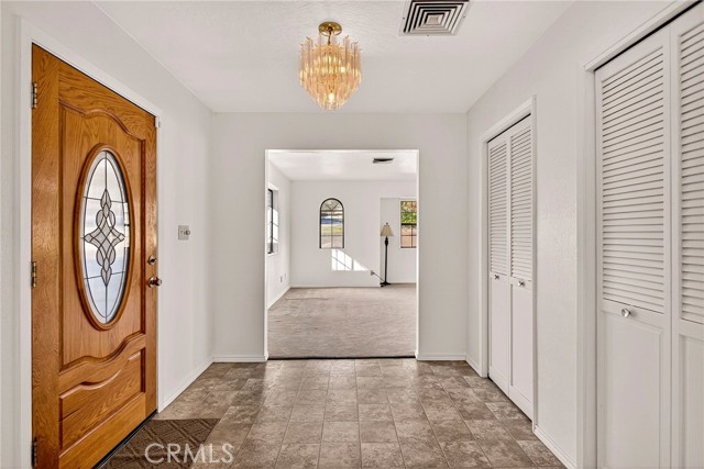 Detail Gallery Image 3 of 28 For 142 Honey Run Rd, Chico,  CA 95928 - 3 Beds | 2 Baths