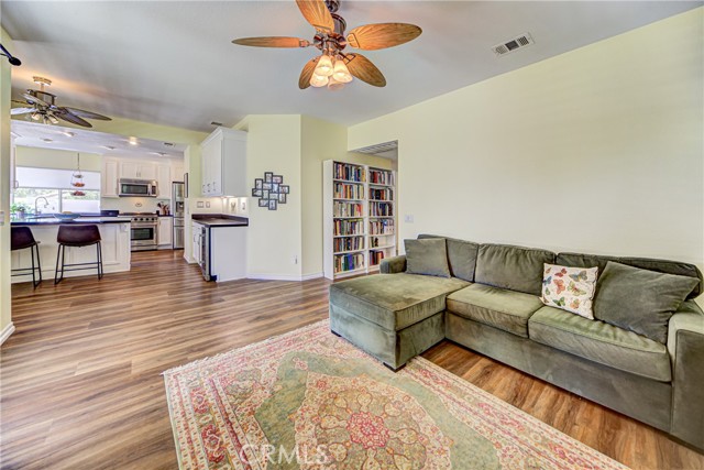 Detail Gallery Image 12 of 43 For 39572 Ramshorn Dr, Murrieta,  CA 92563 - 4 Beds | 3 Baths