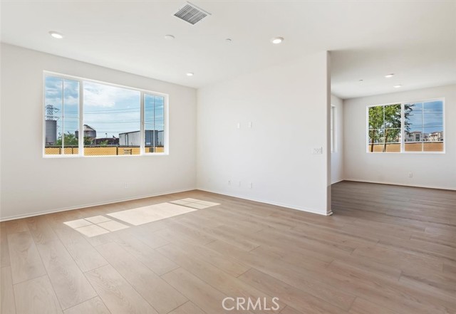 Detail Gallery Image 8 of 21 For 16109 Linden Ln, Chino,  CA 91708 - 3 Beds | 3 Baths