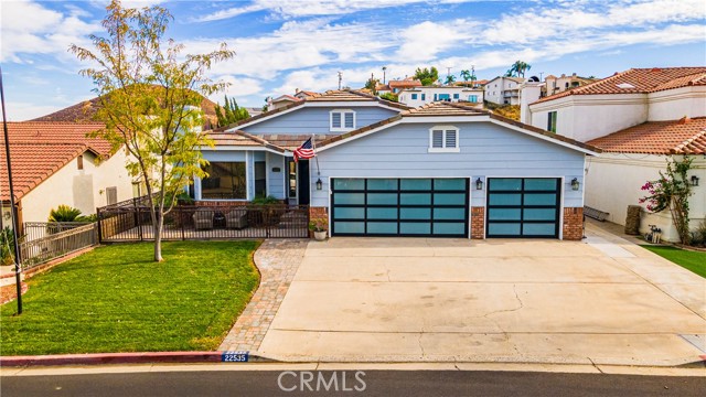 Detail Gallery Image 6 of 41 For 22535 W San Joaquin Dr, Canyon Lake,  CA 92587 - 4 Beds | 2 Baths