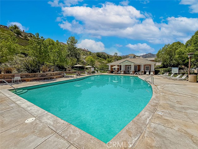 Detail Gallery Image 40 of 42 For 25012 Southern Oaks Dr, Stevenson Ranch,  CA 91381 - 4 Beds | 3 Baths