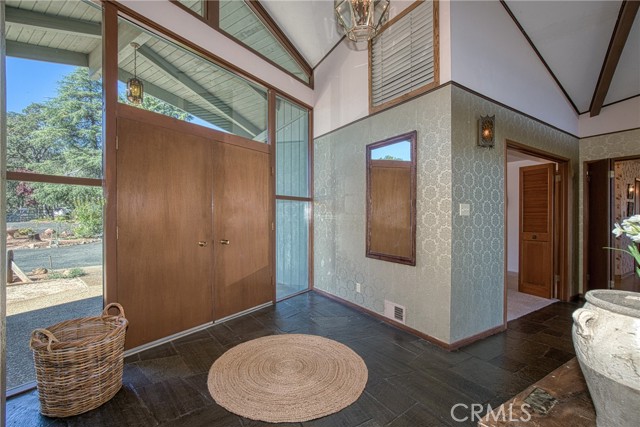 Detail Gallery Image 9 of 58 For 807 Crystal Lake Way, Lakeport,  CA 95453 - 4 Beds | 4 Baths