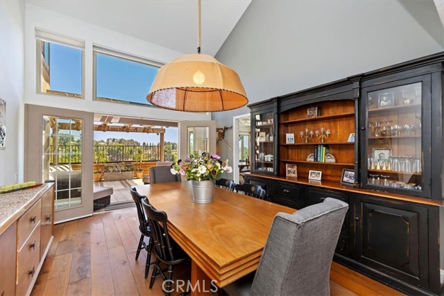 28212 San Marcos, Mission Viejo CA: https://media.crmls.org/medias/65a8bd92-a5b9-4090-845e-3f1b54452502.jpg