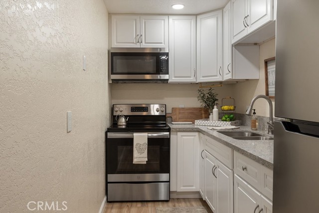 Detail Gallery Image 9 of 29 For 2825 205 N Los Felices #205 #205,  Palm Springs,  CA 92262 - 1 Beds | 1 Baths