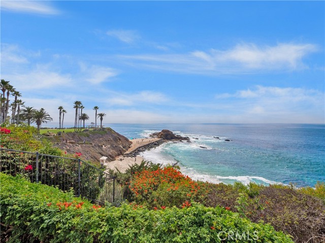 Detail Gallery Image 31 of 38 For 79 Blue Lagoon, Laguna Beach,  CA 92651 - 3 Beds | 3 Baths