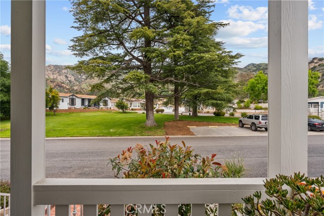 15455 Glenoaks Boulevard, Sylmar CA: https://media.crmls.org/medias/65aab29e-281e-4d50-9542-a366c4409fe1.jpg