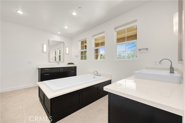 520 N Bardsdale Place, Brea CA: https://media.crmls.org/medias/65aaf904-c61b-4ba1-afb2-82bd06bd5f6e.jpg