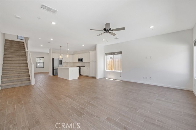 1754 N Aster Lake Road, Hanford CA: https://media.crmls.org/medias/65abd7b9-3bed-42b0-9d25-6af833d561c2.jpg