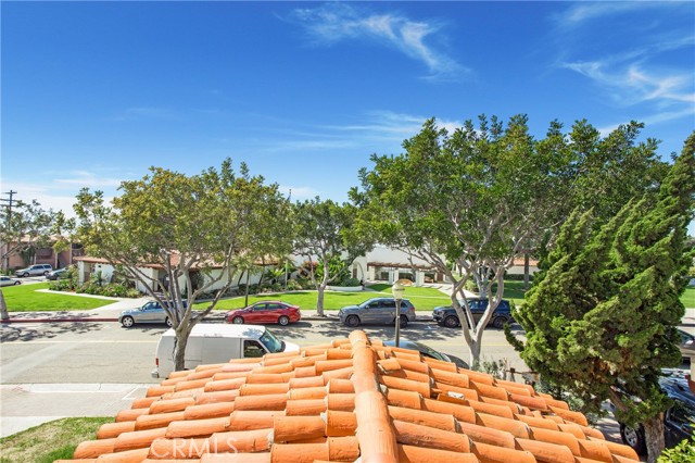 251 Avenida Del Mar, San Clemente CA: https://media.crmls.org/medias/65ac0212-f2ff-4c48-b036-8d0440a42ac3.jpg