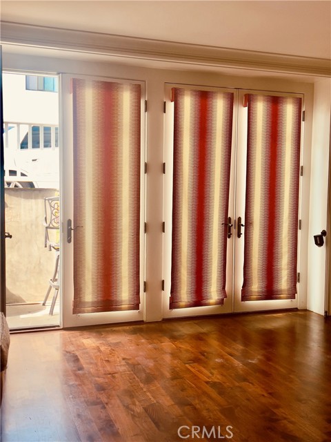 Detail Gallery Image 61 of 75 For 132 28th St, Hermosa Beach,  CA 90254 - 5 Beds | 4/1 Baths