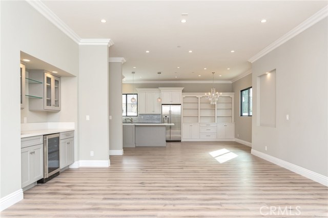 1934 Robinson Street, Redondo Beach, California 90278, 5 Bedrooms Bedrooms, ,2 BathroomsBathrooms,Residential,Sold,Robinson,SB17235587