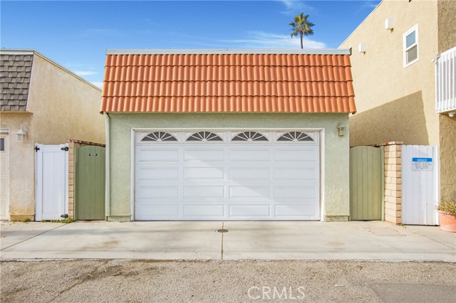 Detail Gallery Image 29 of 33 For 224 17th St, Huntington Beach,  CA 92648 - 4 Beds | 2/1 Baths