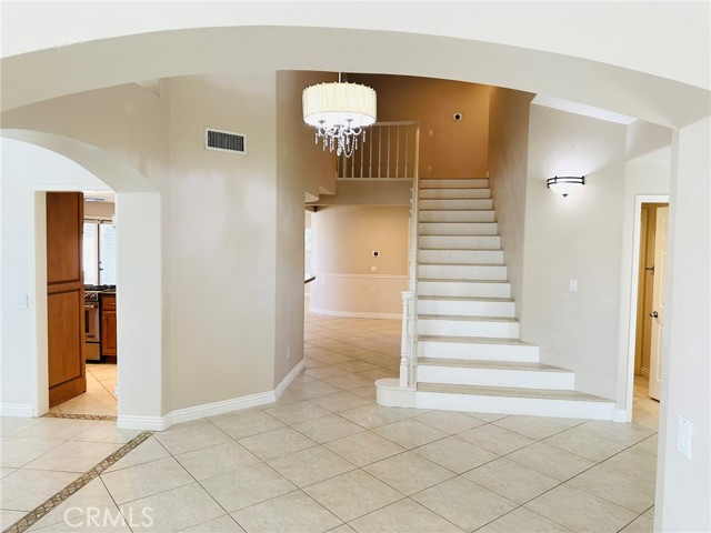 Detail Gallery Image 9 of 55 For 29017 Rosewood Ln, Highland,  CA 92346 - 4 Beds | 3 Baths