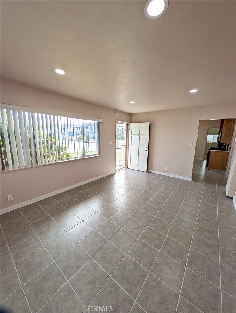 MLS #PI25243081 image #1