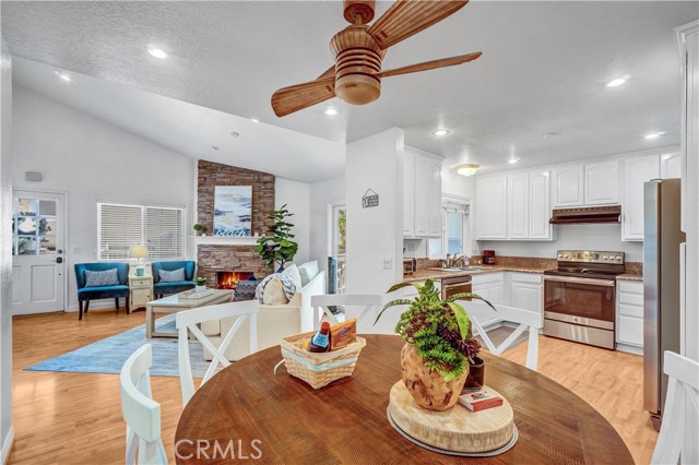 34134 Selva Road, Dana Point CA: https://media.crmls.org/medias/65af9802-81e2-4a67-a0c7-ffc394a302b3.jpg