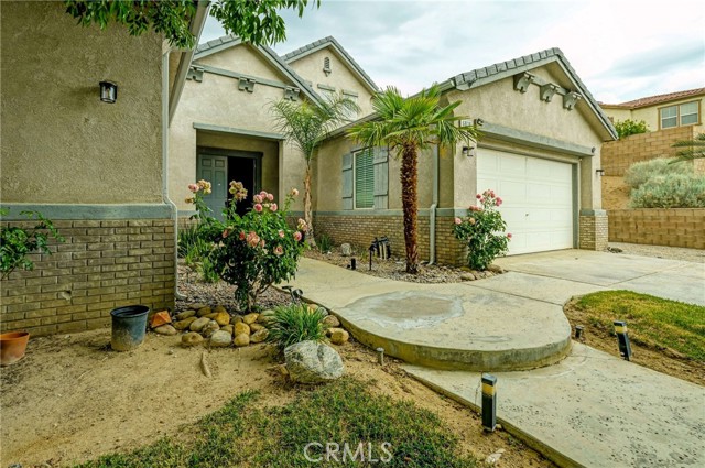 Detail Gallery Image 3 of 34 For 6838 Miramar Ln, Palmdale,  CA 93551 - 4 Beds | 3 Baths