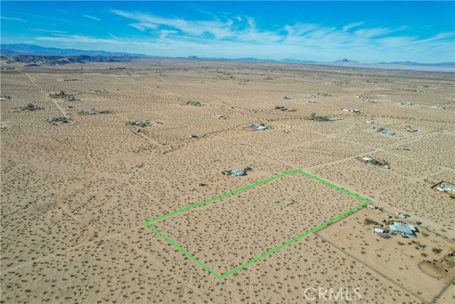 Detail Gallery Image 14 of 32 For 71015 Two Mile Rd, Twentynine Palms,  CA 92277 - – Beds | – Baths