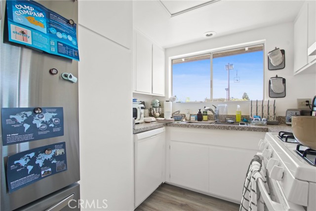 18702 Demion Lane, Huntington Beach CA: https://media.crmls.org/medias/65b065c2-4ee3-4968-ac99-718534029f01.jpg