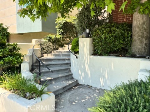 Detail Gallery Image 37 of 54 For 2249 Montrose Ave #7,  Montrose,  CA 91020 - 3 Beds | 2/1 Baths