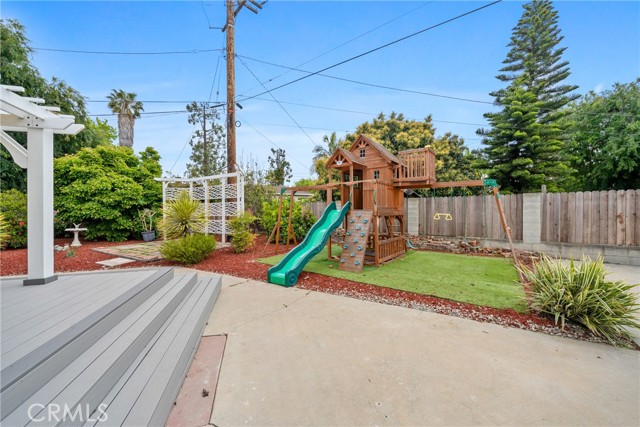 11338 Stevens Avenue, Culver City CA: https://media.crmls.org/medias/65b0e1fd-3d4b-4688-9a62-b1703a5b465d.jpg