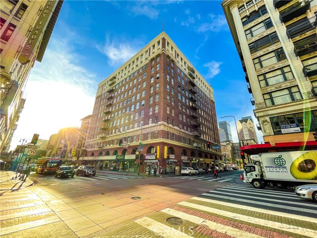 Shybary Grand Lofts Building