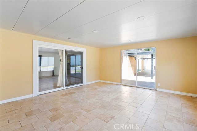 Detail Gallery Image 27 of 70 For 17211 Orozco St, Granada Hills,  CA 91344 - 5 Beds | 5/1 Baths