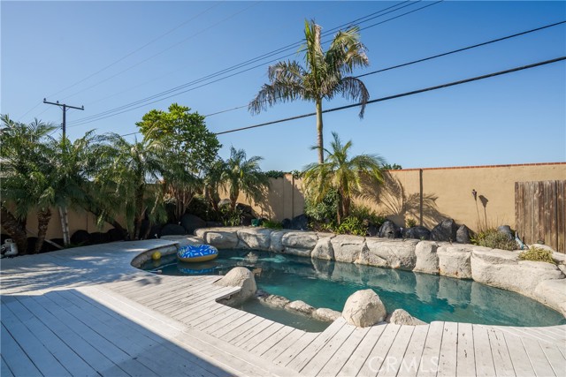 Detail Gallery Image 30 of 40 For 4811 Myra, Cypress,  CA 90630 - 3 Beds | 2 Baths