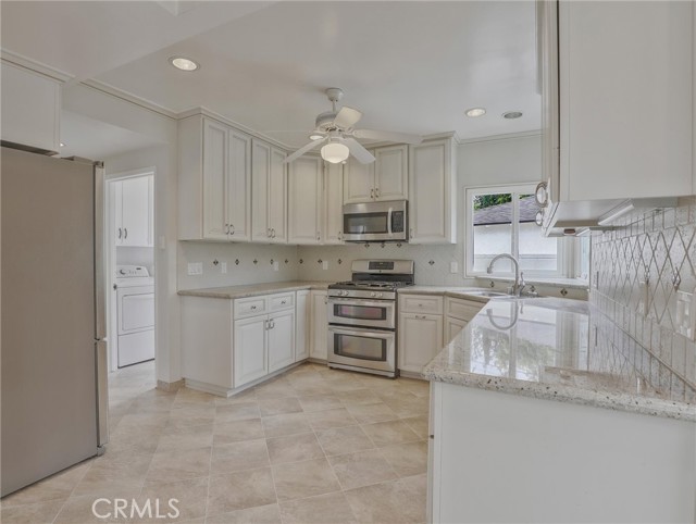 1017 Cordova Avenue, Glendale CA: https://media.crmls.org/medias/65b2a242-05b2-478d-9f1d-8db7342db876.jpg