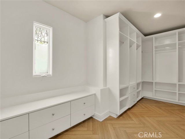 Detail Gallery Image 28 of 60 For 4862 Galendo St, Woodland Hills,  CA 91364 - 6 Beds | 6 Baths