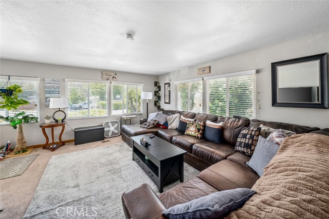 2883 Mammoth Lane, Paso Robles CA: https://media.crmls.org/medias/65b3213c-90a2-4c0c-aab8-c1b03147bce8.jpg