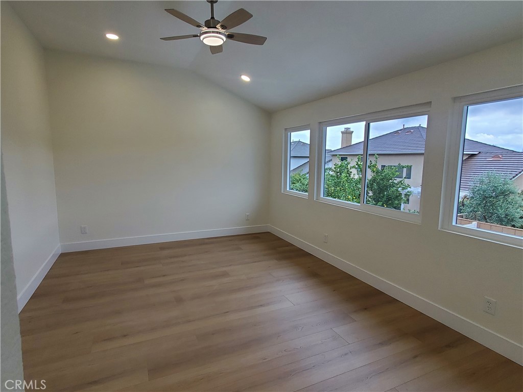 MLS #OC25261942 image #34